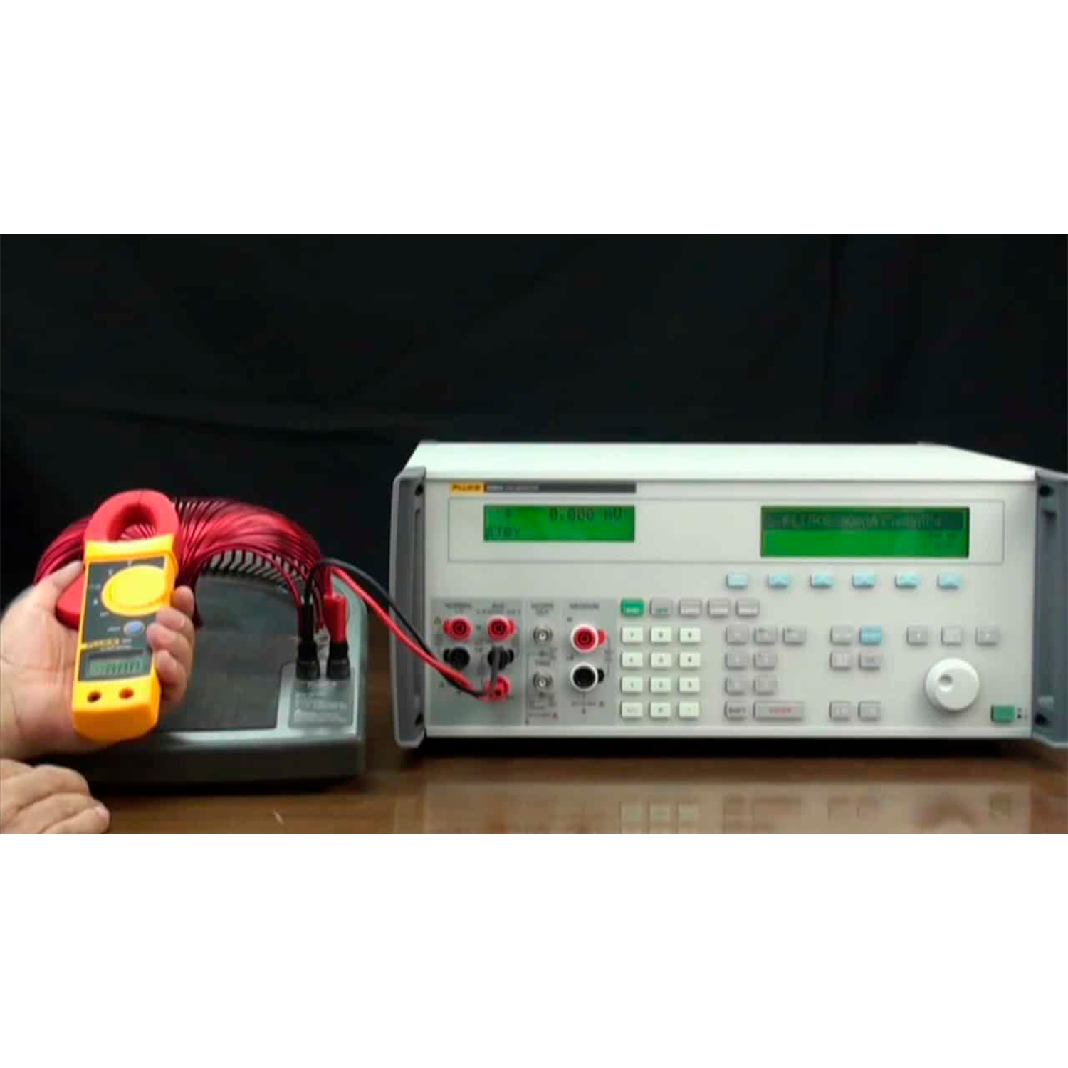Calibración y Certificación de Pinzas Amperimétricas